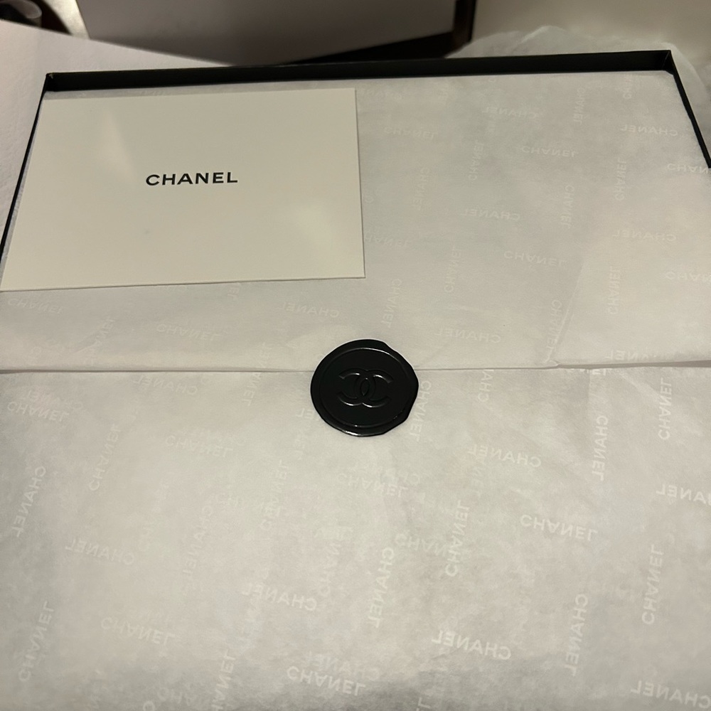 Chanel empty box - Picture 3 of 5
